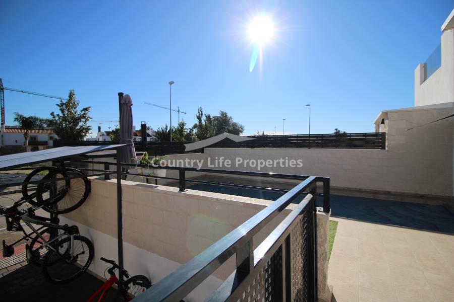 Segunda Mano - Chalet - Dolores - Nuevo Sector 