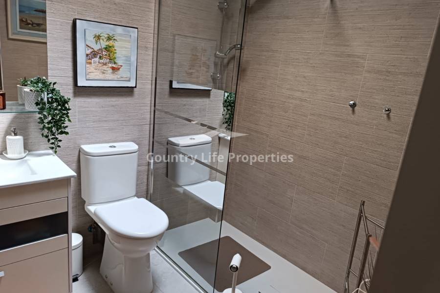 Resale - Villa - Daya Nueva - Town