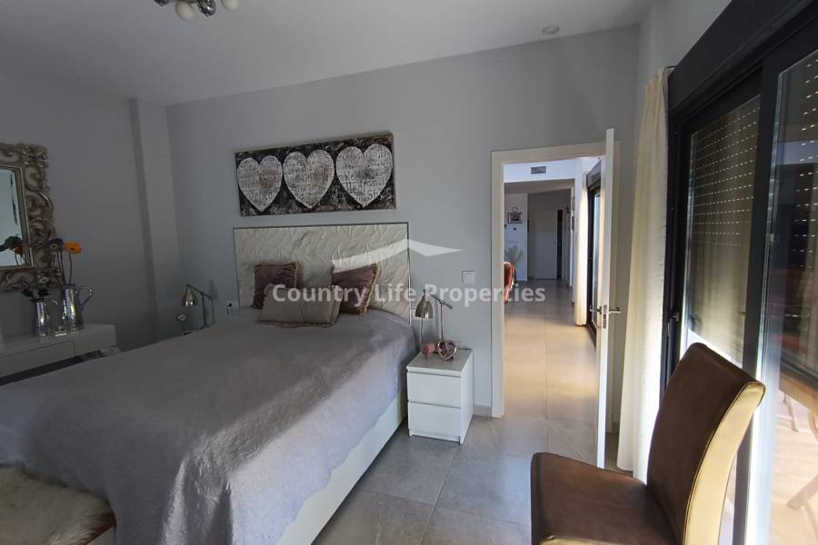 Resale - Villa - Daya Nueva - Town