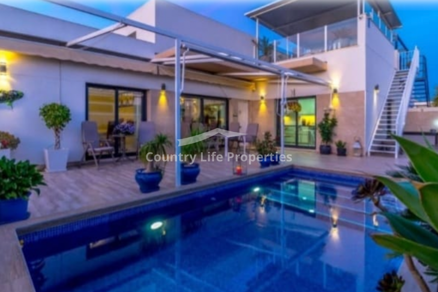 Resale - Villa - Daya Nueva - Town