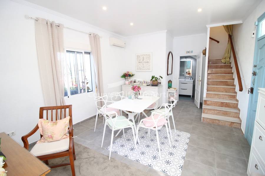 Resale - Quad / Semi detached - Dolores - Town