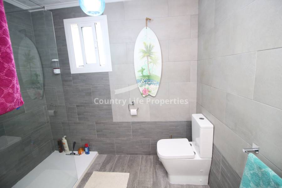 Resale - Quad / Semi detached - Dolores - Town