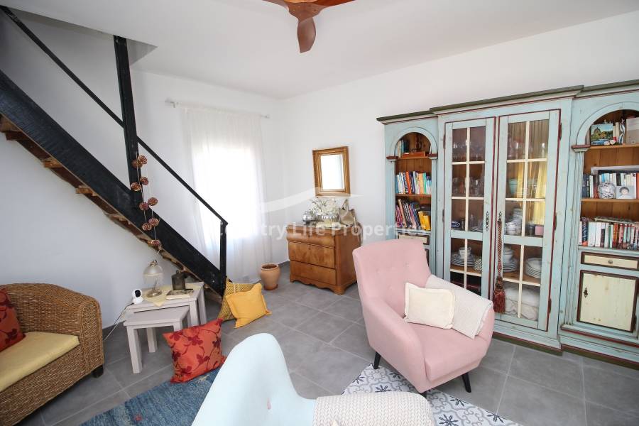 Resale - Quad / Semi detached - Dolores - Town