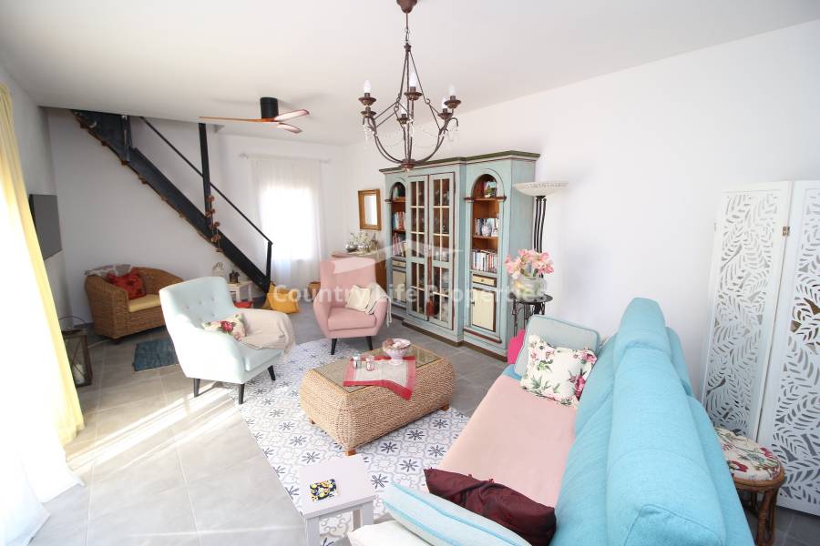 Resale - Quad / Semi detached - Dolores - Town