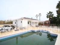 Resale - Villa - Catral - Countryside 