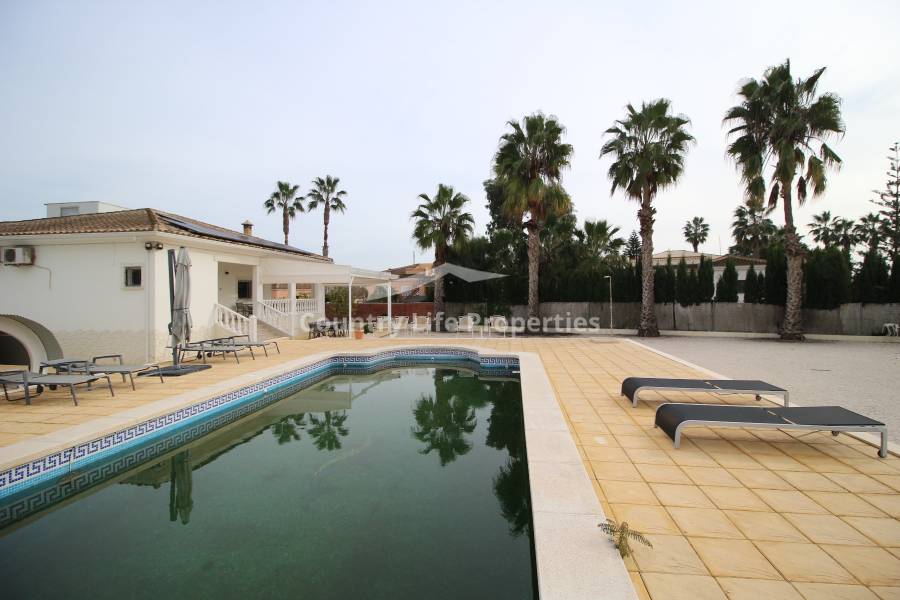 Resale - Villa - Catral - Countryside 