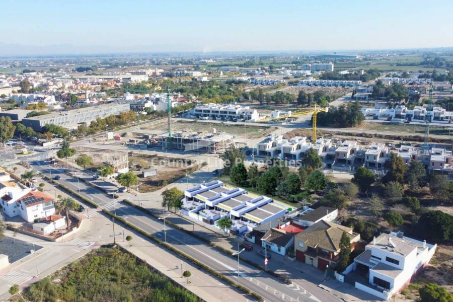 Новостройка - Полуотдельный - Dolores - Nuevo Sector 