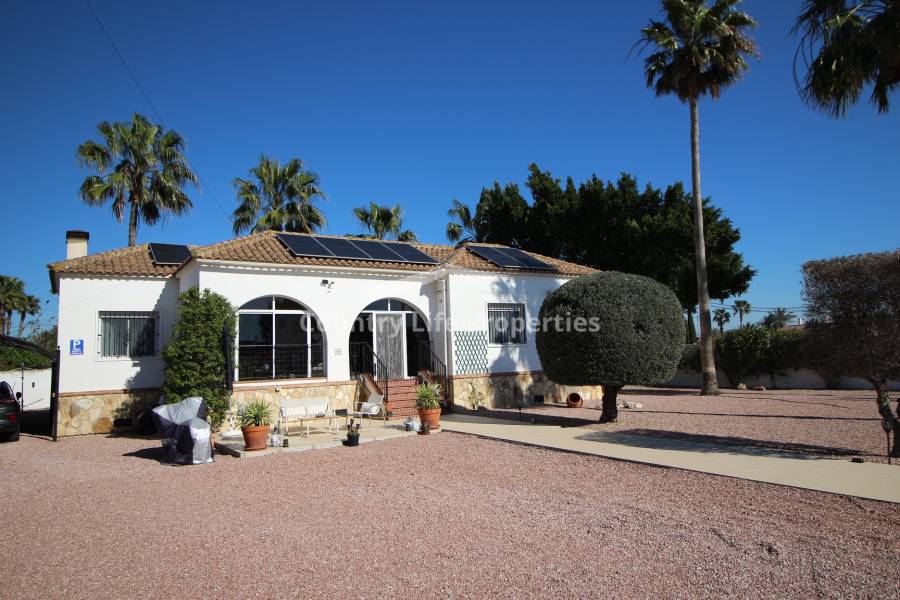 Resale - Villa - Catral - Countryside 