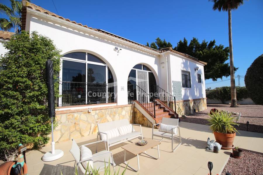 Resale - Villa - Catral - Countryside 