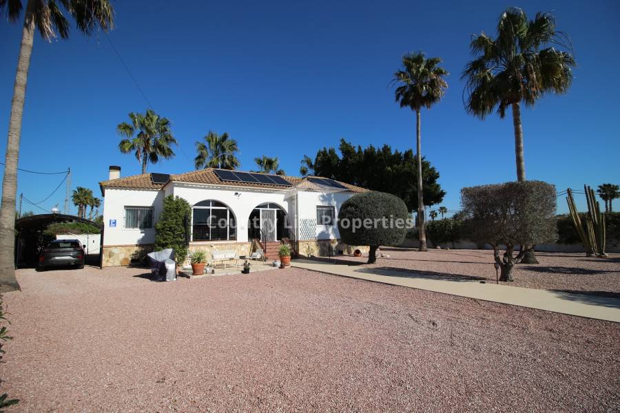 Resale - Villa - Catral - Countryside 