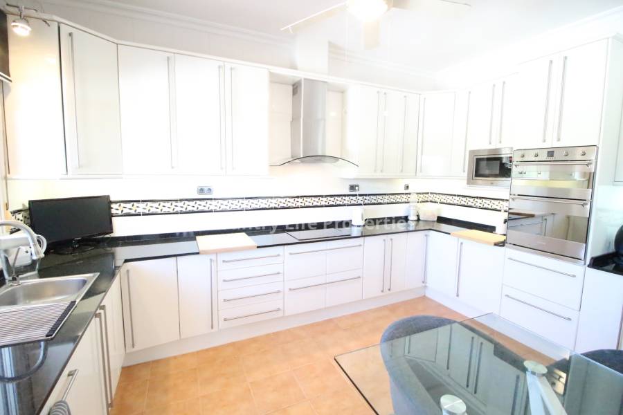 Resale - Villa - Catral - Countryside 