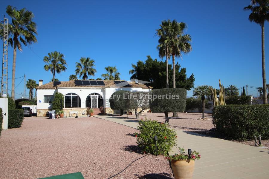 Resale - Villa - Catral - Countryside 