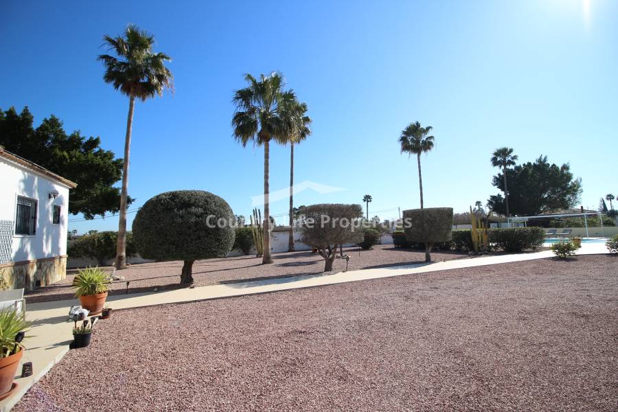 Resale - Villa - Catral - Countryside 