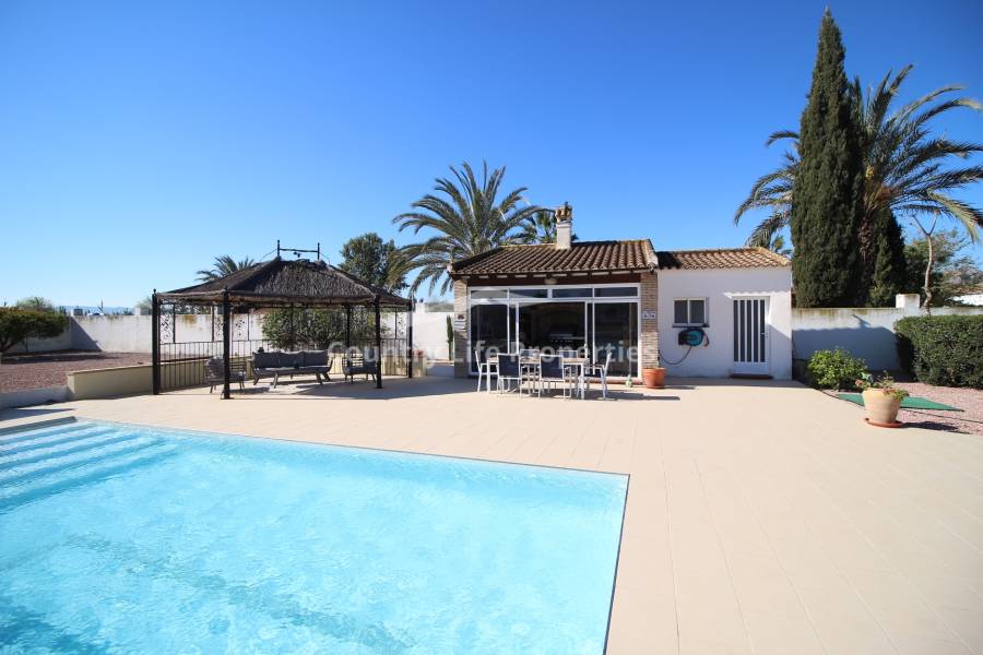 Resale - Villa - Catral - Countryside 