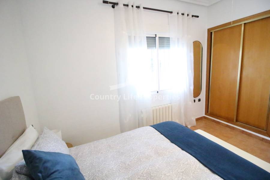 Resale - Villa - Catral - Countryside 