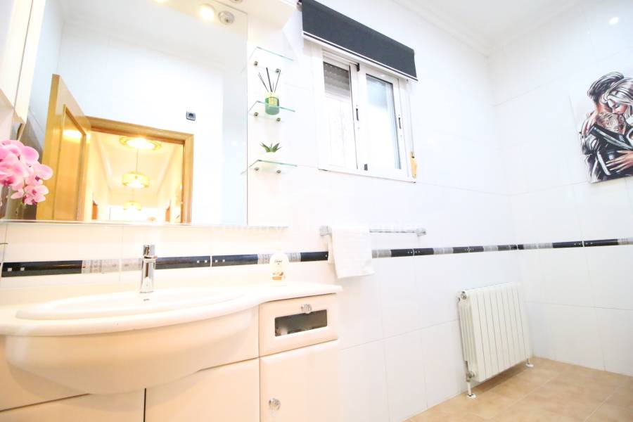 Resale - Villa - Catral - Countryside 