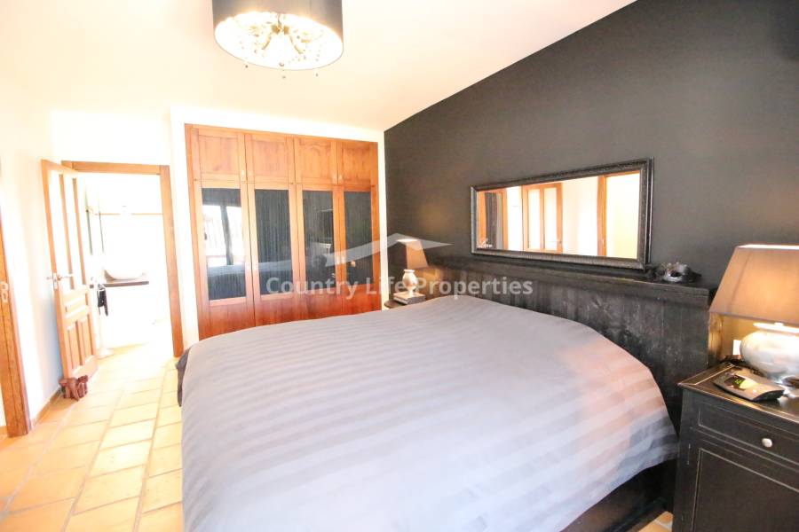 Resale - Villa - Catral - Countryside 