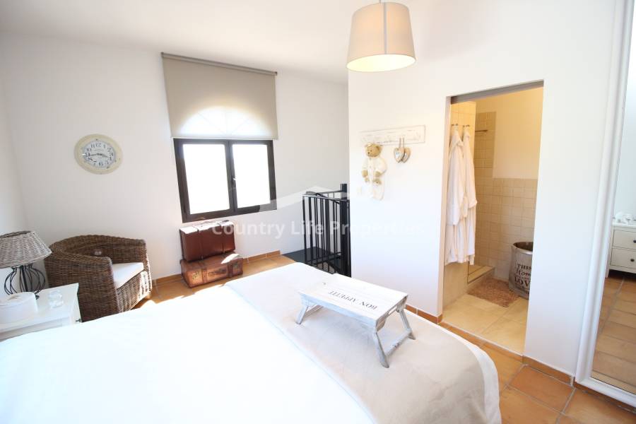 Resale - Villa - Catral - Countryside 