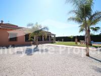 Resale - Villa - Catral - Countryside 