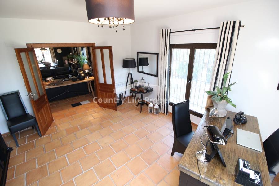 Resale - Villa - Catral - Countryside 