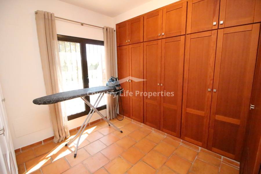 Resale - Villa - Catral - Countryside 