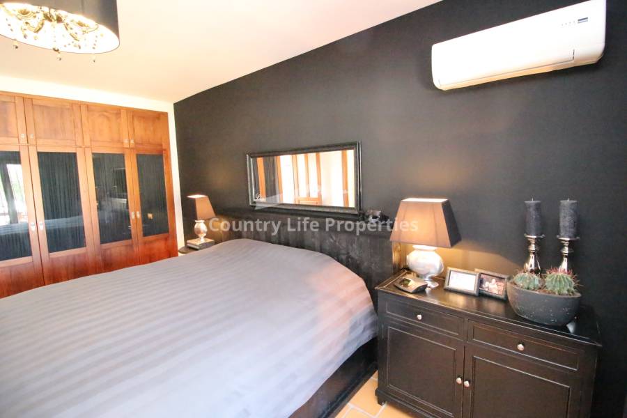 Resale - Villa - Catral - Countryside 