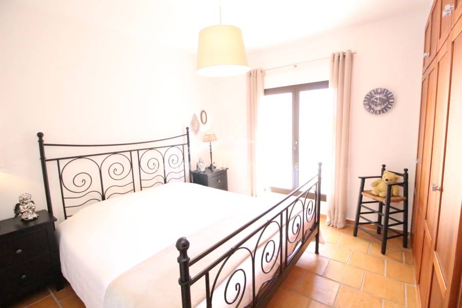 Resale - Villa - Catral - Countryside 