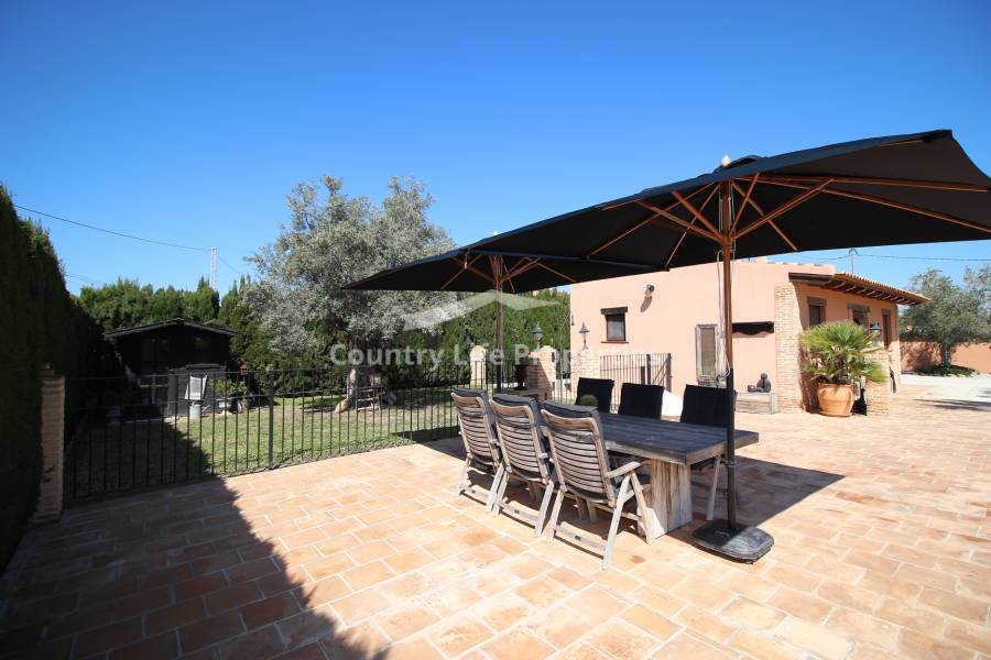 Resale - Villa - Catral - Countryside 