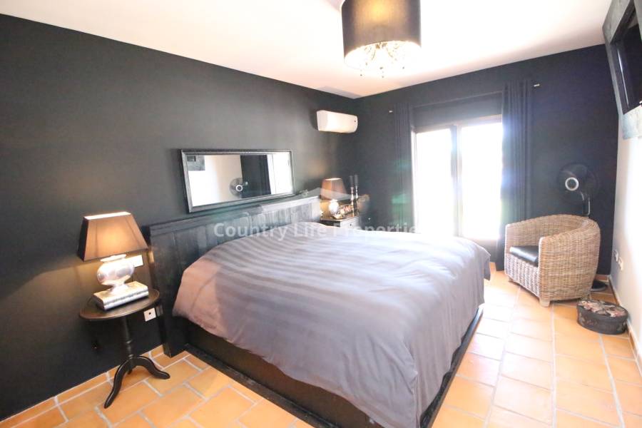 Resale - Villa - Catral - Countryside 