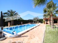 Resale - Villa - Catral - Countryside 