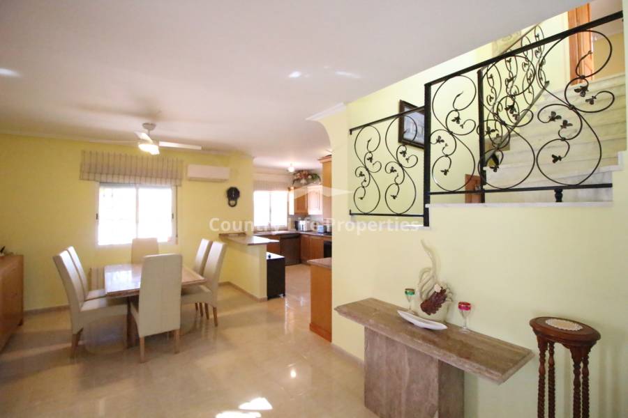 Resale - Villa - Catral - Countryside 