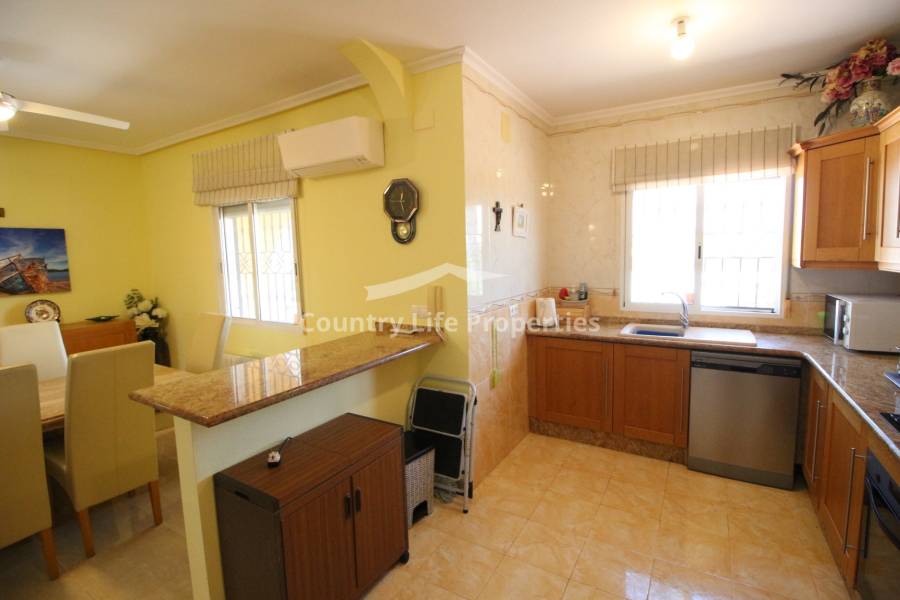 Resale - Villa - Catral - Countryside 