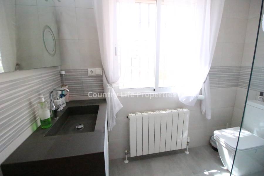 Resale - Villa - Catral - Countryside 