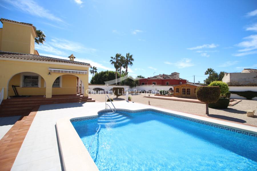 Resale - Villa - Catral - Countryside 