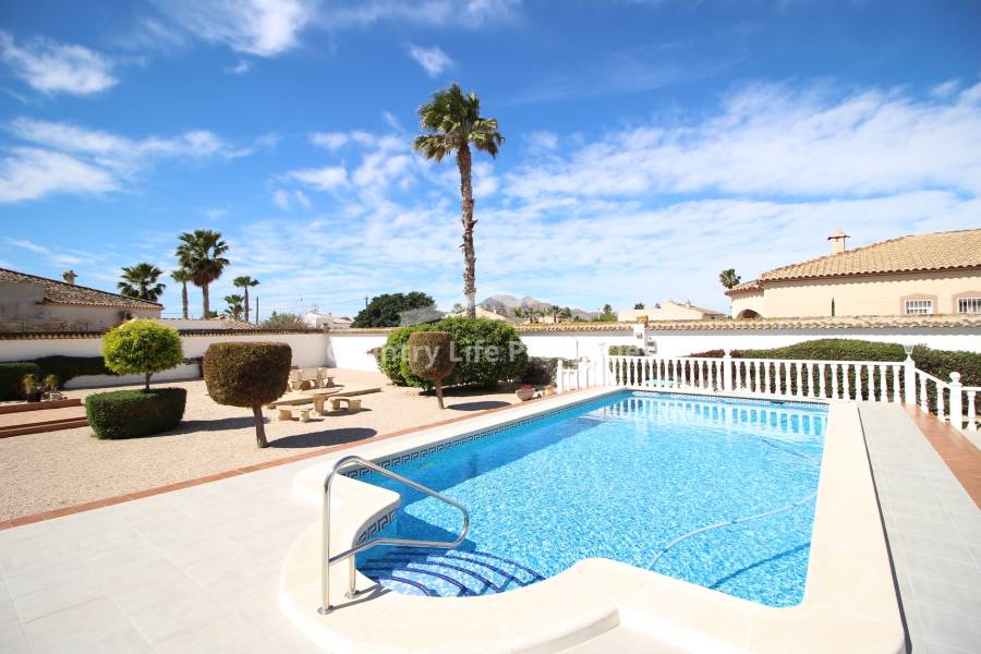 Resale - Villa - Catral - Countryside 