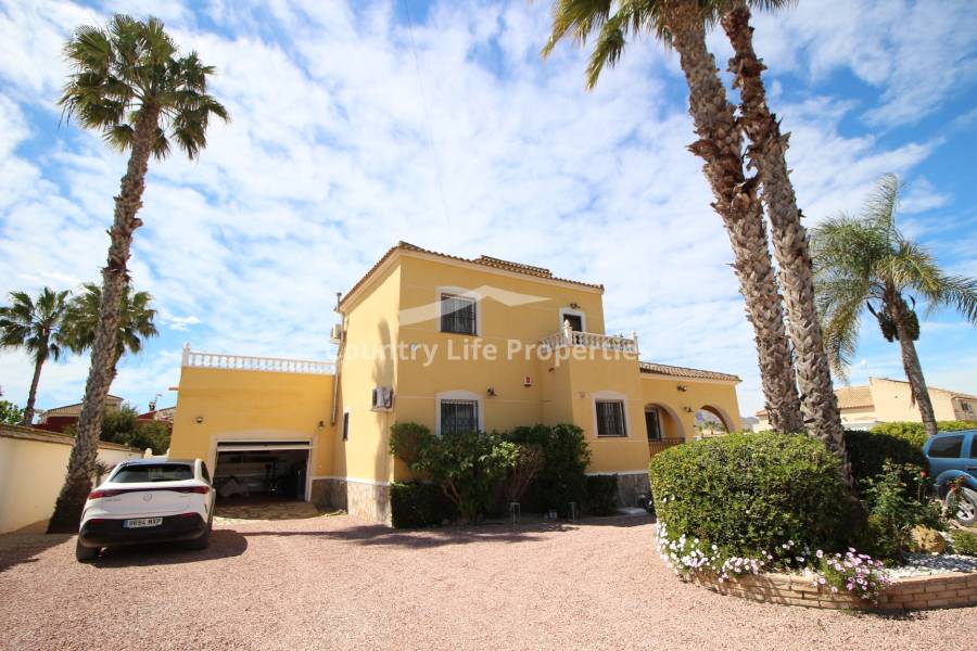 Resale - Villa - Catral - Countryside 
