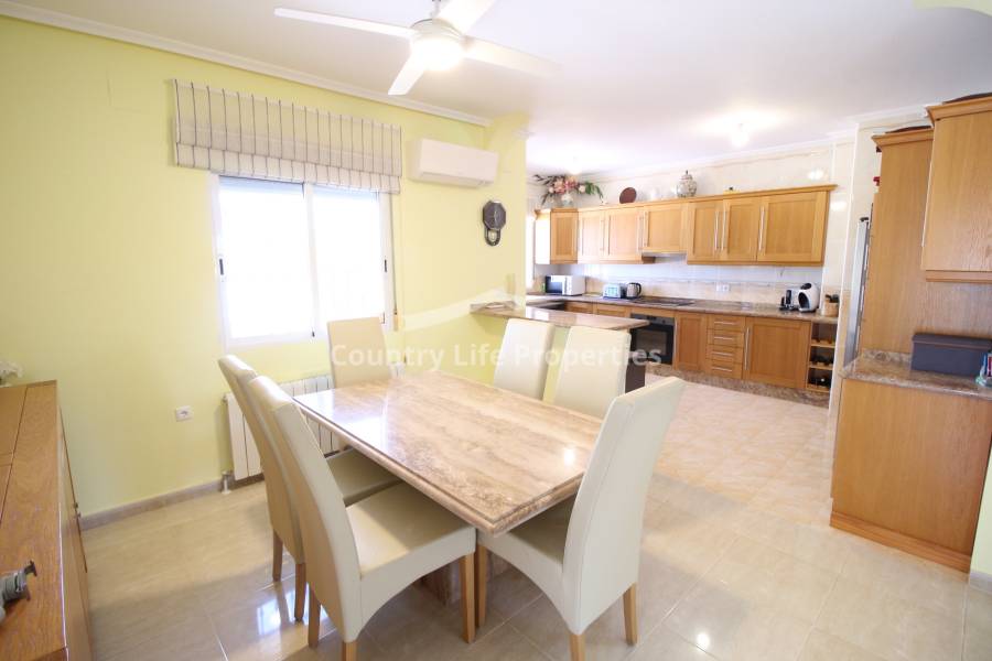 Resale - Villa - Catral - Countryside 