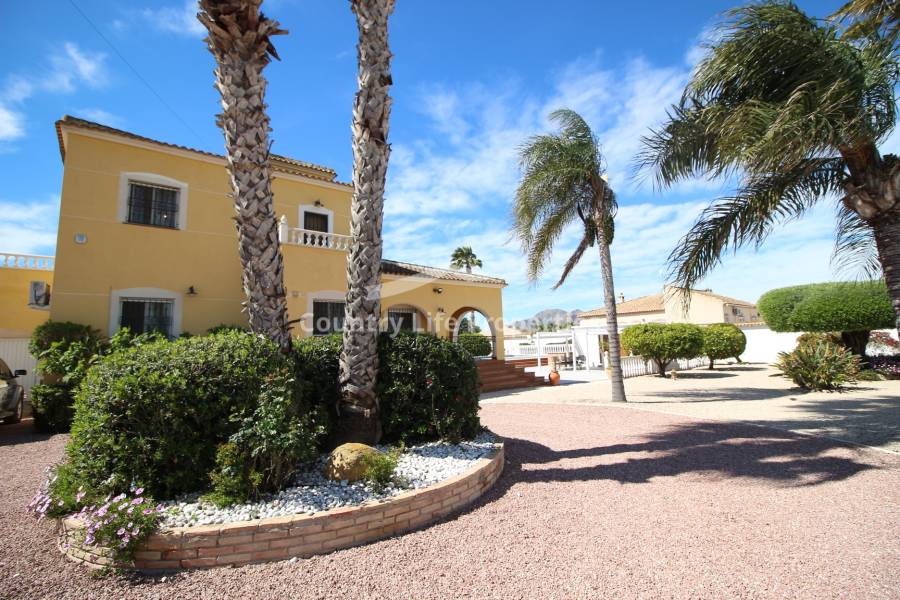 Resale - Villa - Catral - Countryside 