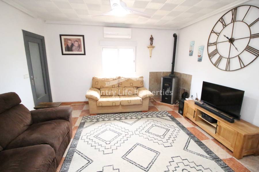 Segunda Mano - Casa de campo - Dolores - Campo