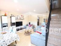 Resale - Townhouse - Dolores - Nuevo Sector 