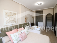 Resale - Townhouse - Dolores - Nuevo Sector 