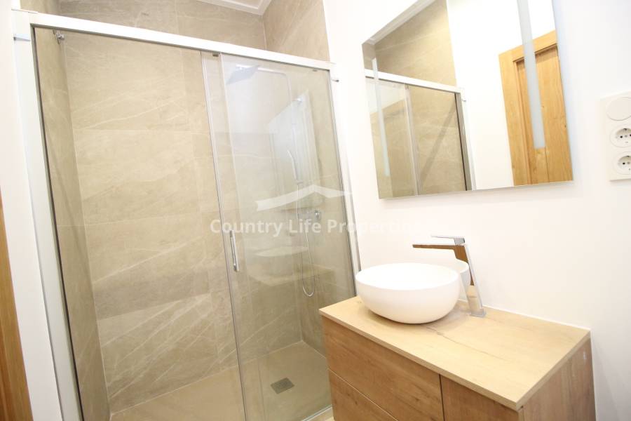 Resale - Country house - Catral - Town 