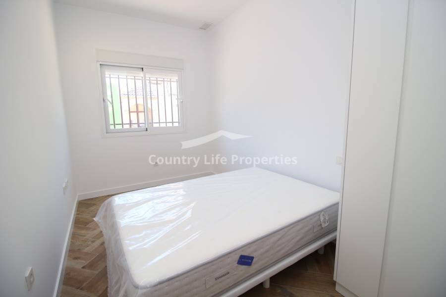 Resale - Country house - Catral - Town 