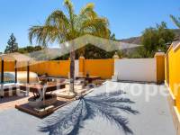 Revente - Chalet - Orihuela - .