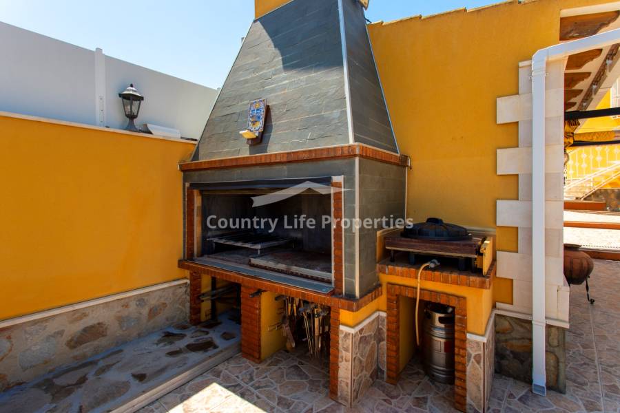 Revente - Chalet - Orihuela - .