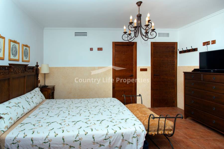 Revente - Chalet - Orihuela - .