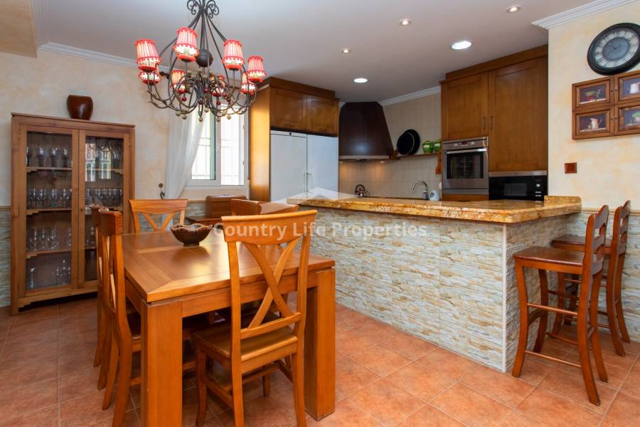 Revente - Chalet - Orihuela - .