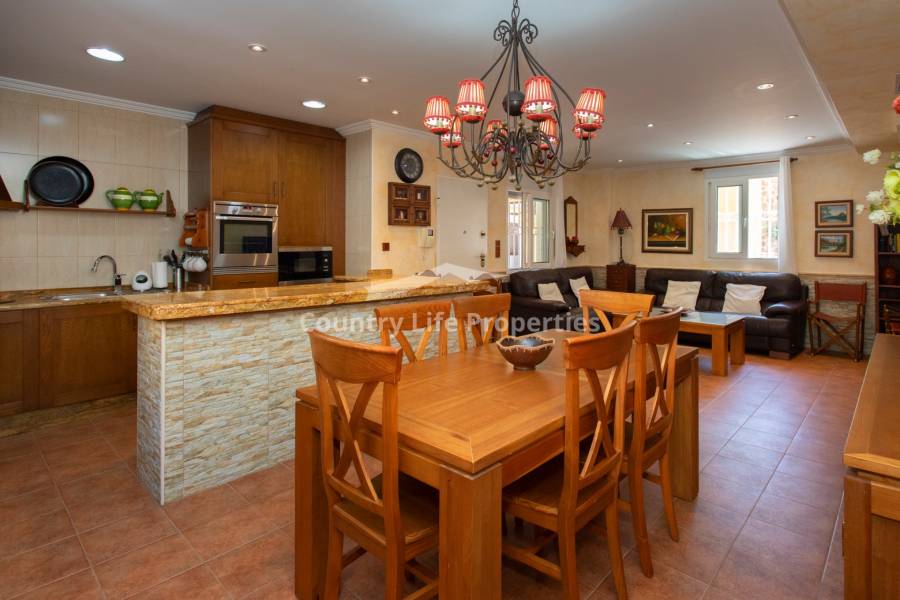 Revente - Chalet - Orihuela - .