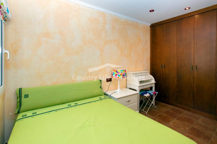 Revente - Chalet - Orihuela - .