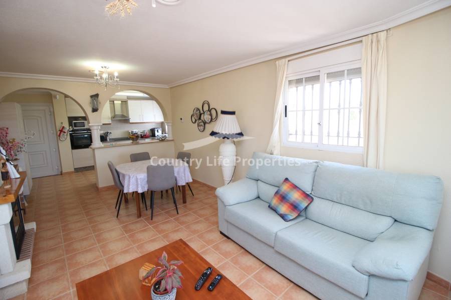 Resale - Villa - Catral - Countryside 